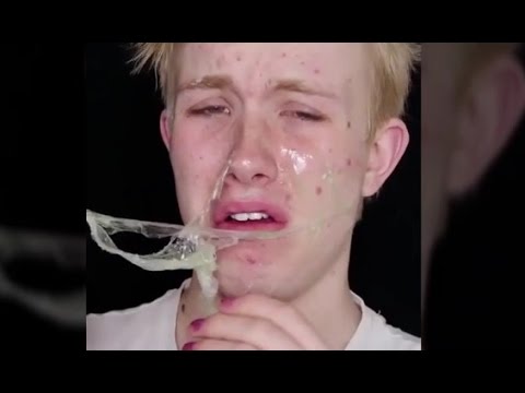 لايف ستايلشاهد : شاب يضع المكياج بطريقة أفضل من الفتيات44569/0