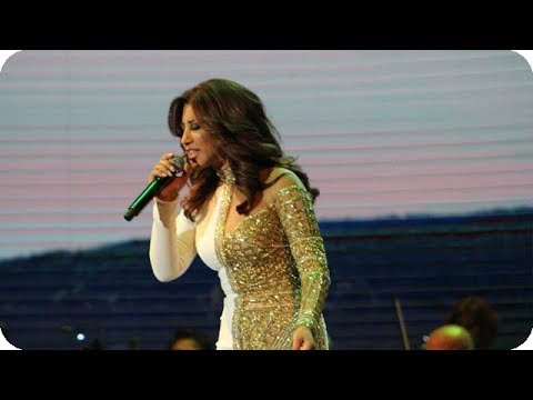 لايف ستايلشاهد: نجوى كرم  تشدو من حفلها في ليالي أرز تنورين 201753859/0