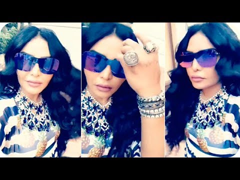 لايف ستايلشاهد: الفنانة أحلام تسأل متابعيها عن رأيهم في شكلها54488/0