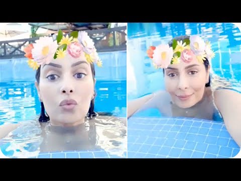 لايف ستايلشاهد: صفاء حبيركو  بالمايوه في حمام السباحة55231/0