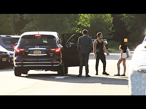 لايف ستايلشاهد: فتاة تتخلّى عن عشيقها لأجل آخر يمتلك طائرة55806/0