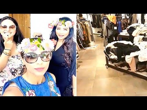 لايف ستايلشاهد: لجين عمران تتعرض للسرقة في ماربيا57310/0