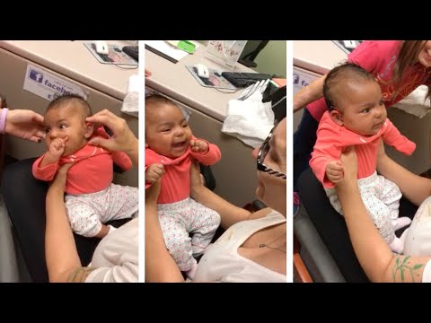 لايف ستايلشاهد: لحظات رائعة لطفل يسمع صوت أمه للمرة الأولى57665/0