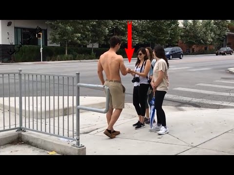 لايف ستايلشاب رياضي ووسيم يحصل علي رقم الفتيات دون ان يقول كلمة واحده60346/0