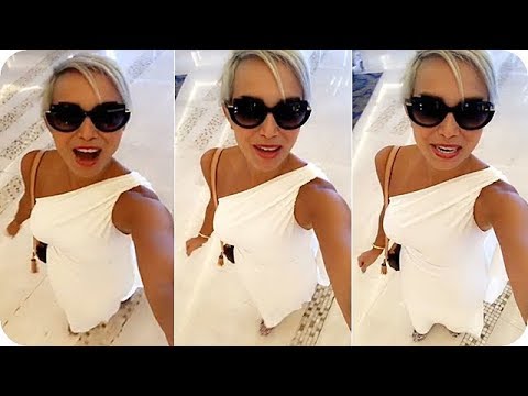 لايف ستايلشاهد: فستان سلمي غزالي يشعل مواقع التواصل الاجتماعي60370/0