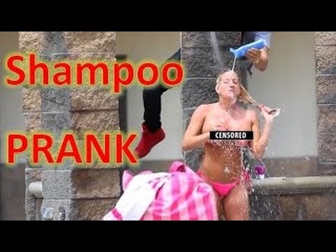 لايف ستايلشاهد| رد فعل الفتيات على مقلب الشامبو أثناء الاستحمام60437/0