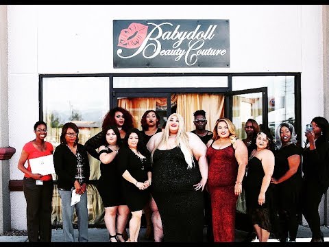 لايف ستايلشاهد: صالون تجميل زبائنه من أصحاب الوزن الثقيل فقط61439/0