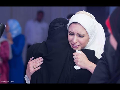 لايف ستايلشاهد: مفاجأة أم العروس لابنتها في إهدائها "آيفون 7" لها61598/0