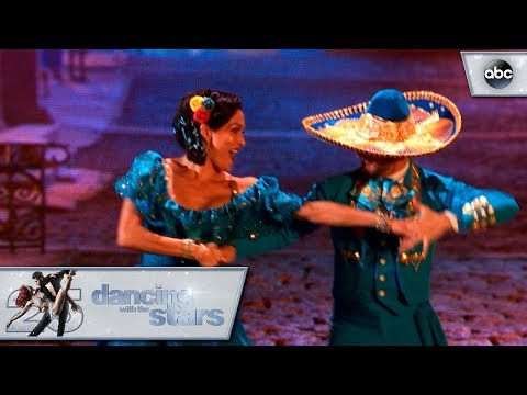 لايف ستايلشاهد: نيكى بيلا تبهر العالم برقصتها على Remember Me66740/0