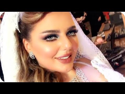 لايف ستايلزفة مودل فروحة بفستان الزفاف69747/0