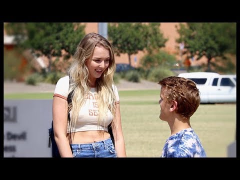 لايف ستايلرد فعل الفتيات على قزم يطلب منهن رقم الهاتف76668/0