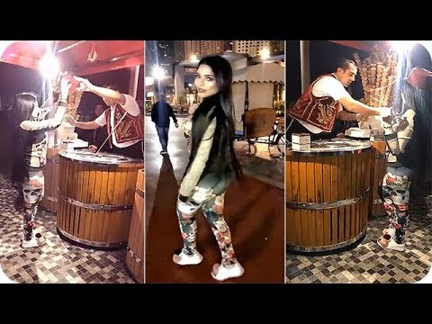 لايف ستايلبائع مثلّجات يعاكس الفنانة جليلة77542/0