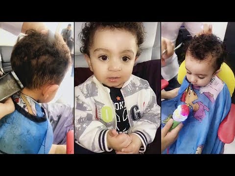 لايف ستايلالمهره البحرينية تقص شعر ولدها تميم79646/0