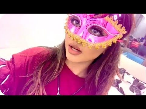 لايف ستايلشاهد: حلا الترك تحتفل مع عائلتها بعيد رأس السنة 201880014/0