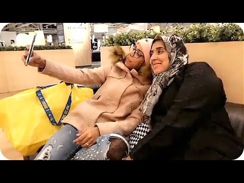 لايف ستايلوالدة رجاء بلمير تتصور معها للمرة الأولى83692/0