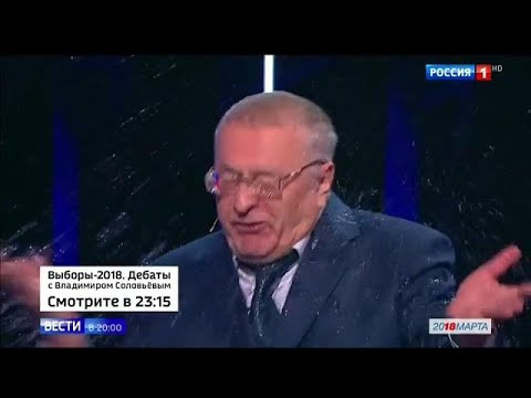 لايف ستايلشاهد: مرشحة رئاسية في روسيا تلقي كوبًا من الماء على منافسها87110/0