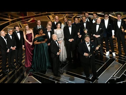 لايف ستايلشاهد: "ذا شيب أوف ووتر" يفوز بجائزة أوسكار أفضل فيلم87796/0