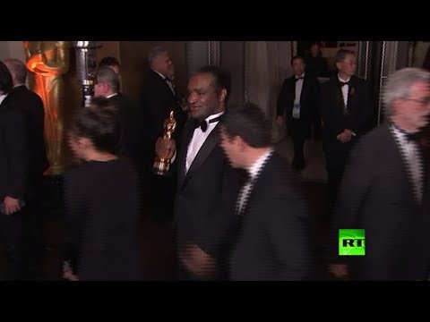 لايف ستايلشاهد:  لص يسرق "أوسكار" الممثلة فرانسيس مكدورماند 87994/0