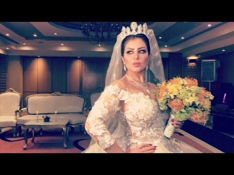 لايف ستايلشاهد: حليمة بولند بفستان زفاف ملكي91514/0