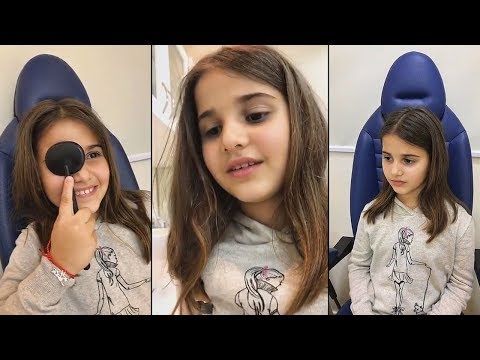 لايف ستايلجويل تفحص نظر بنتها "ايلا" بشكل غريب94698/0