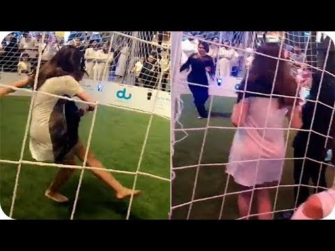 لايف ستايلشاهد: مريم حسين تمارس كرة القدم95561/0