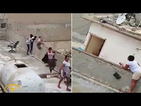 لايف ستايلشاهد: لحظة هروب فتيات خلال مداهمة أوكار مشبوهة في الكويت126707/0