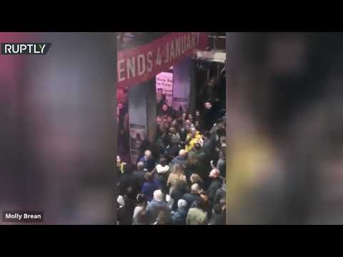 لايف ستايلتسبب في حدوث إصابات طفيفة بين الحضور148870/0