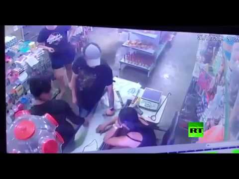 لايف ستايلشاهد: أراد قتل زوجته فخانه مسدسه151097/0