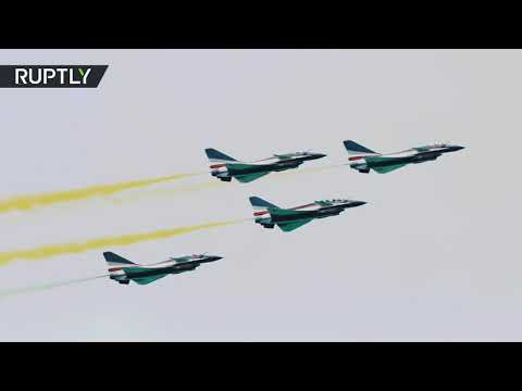 لايف ستايلشاهد: عرض مثير بمشاركة فريق جوي صيني ومقاتلات أميركية في معرض سنغافورة للطيران163928/0