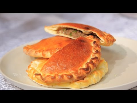 لايف ستايلالحواوشي بعجينة حلو وحادق الفورية18357/0