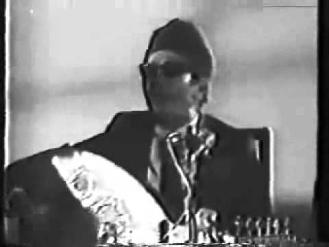 لايف ستايلبالفيديو:  أحمد فؤاد نجم يبدع بشعره الراقي في مصر18817/0