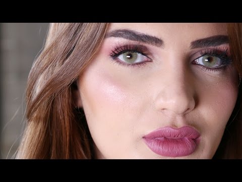 لايف ستايلطريقة طبيعية لتكثيف الحواجب37935/0