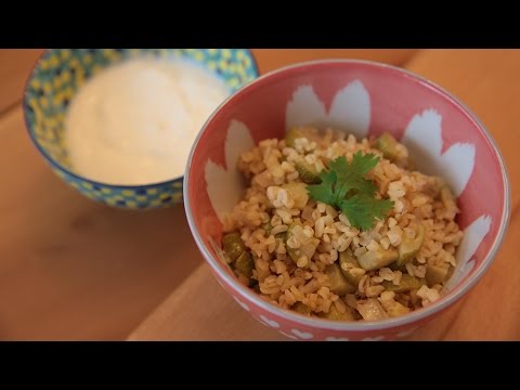 بالفيديو  طريقة إعداد طبق الكوسة والبرغل للصغار