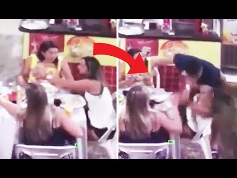 بالفيديو  لحظة اعتداء مجهول على مواطنة برازيلية داخل مطعم
