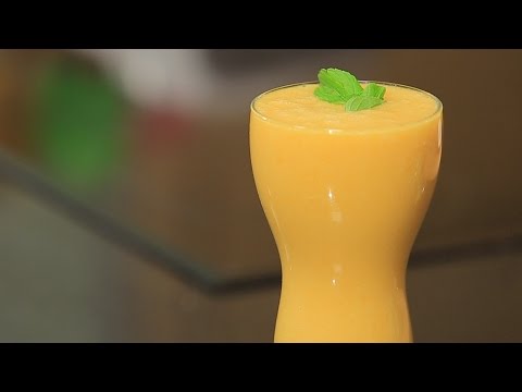 شاهد إعداد عصير ليمون بالخوخ