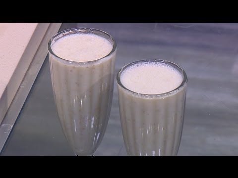 بالفيديو طريقة عمل ومقادير عصير موز باللبن و اللوز