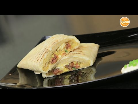 طريقة عمل سندوتش سجق بالجبنة الموتزاريلا