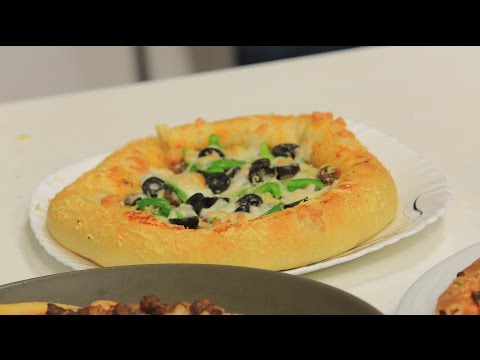 طريقة عمل بيتزا باللحمة المفرومة