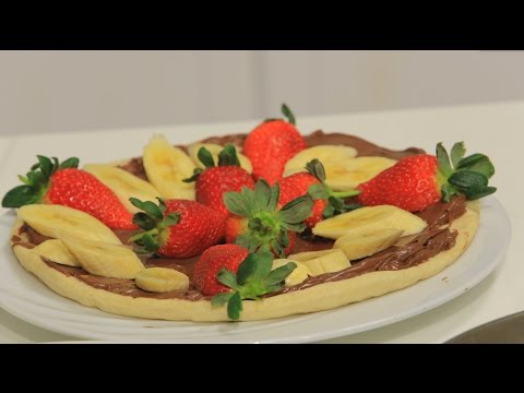 بيتزا بالشكولاتة والموز