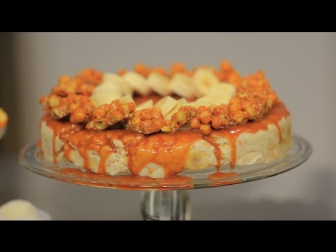 تورتة بيضاء سريعة بالموز والكراميل