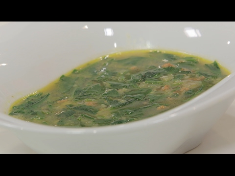 بالفيديو طريقة إعداد ومقادير حساء السبانخ باللحم